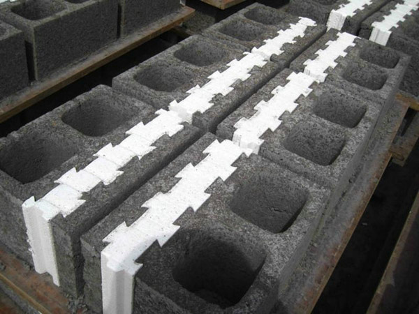 潤德建材告訴您自保溫模板一些出眾的性能 潤德建材告訴您自保溫模板一些出眾的性能