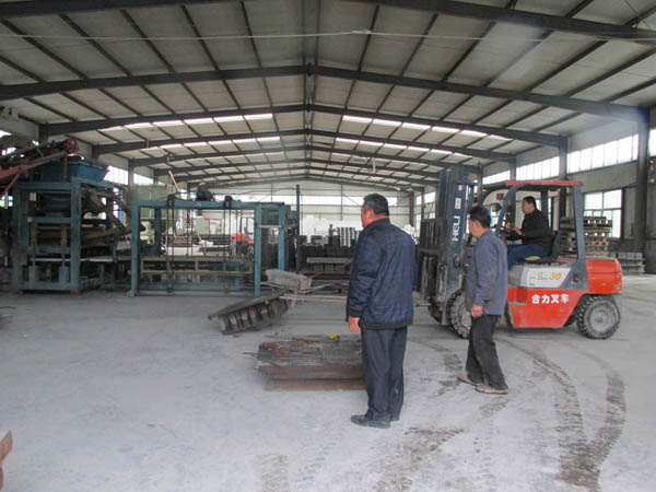 自保溫模板生產線是怎樣運行的 自保溫模板生產線是怎樣運行的